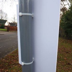 close up of how a cable tie post mounted sign is fixed